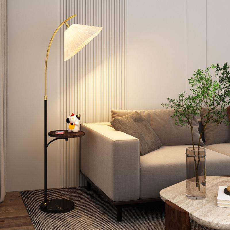 Lampadaire Parapluie LED Tablette