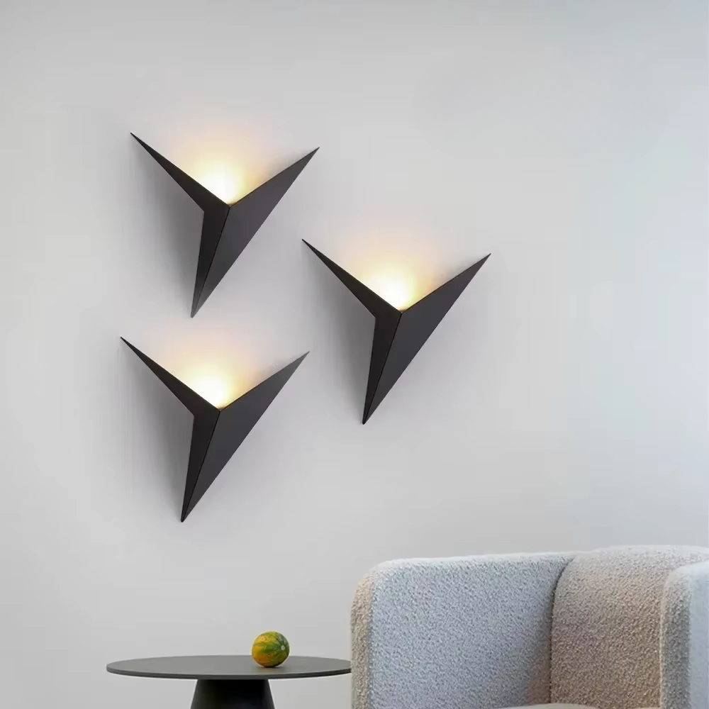 Applique Murale Triangulaire