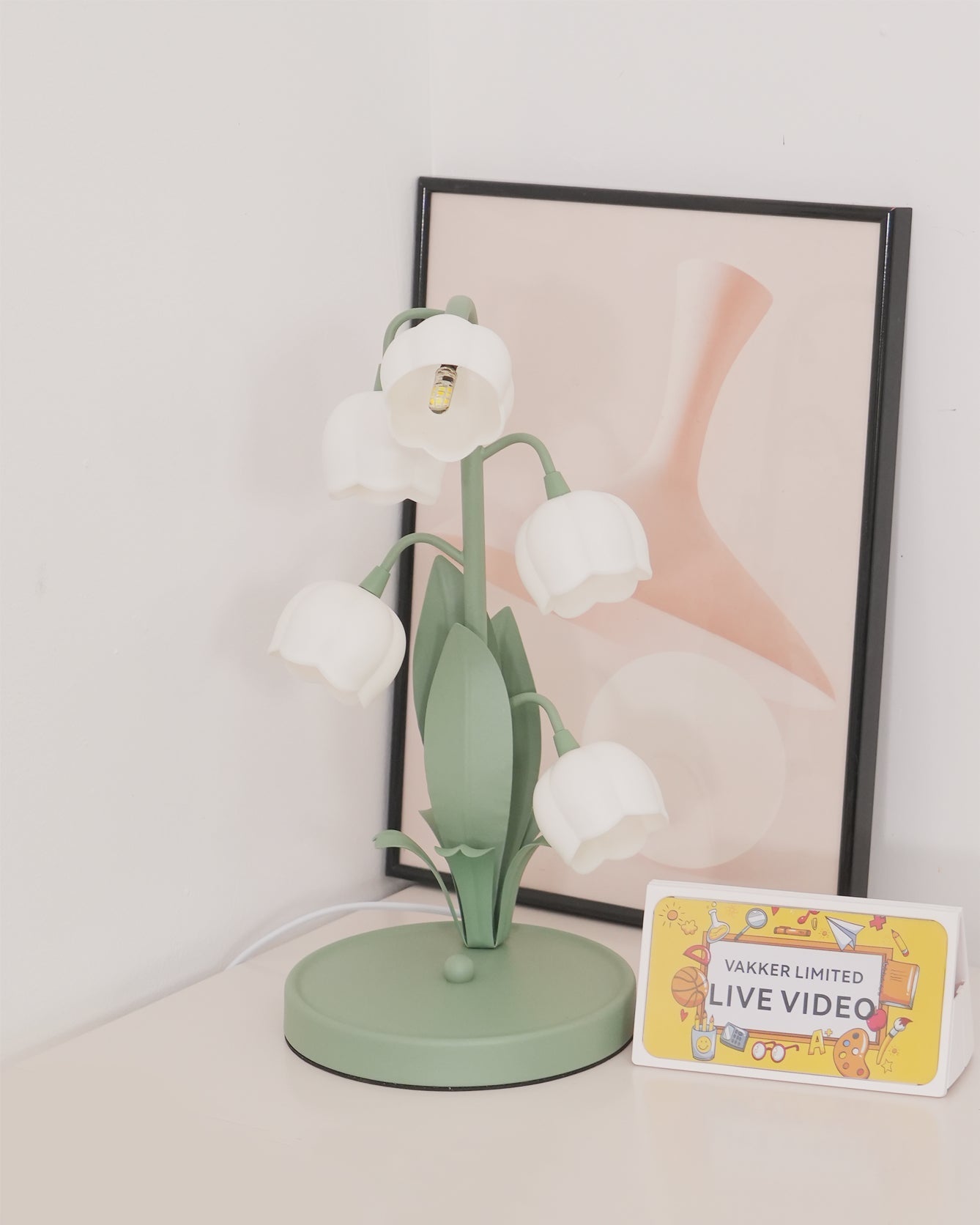 Lampe de Table Orchidée – Design Nature Élégant, Bell