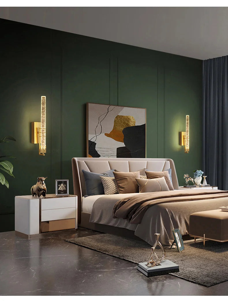 Luminaire vertical moderne ideal pour salon ou couloir.