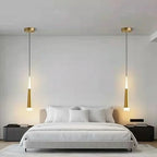Luminaire en aluminium dore avec eclairage LED integre.