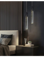 Luminaire suspendu premium en cristal avec éclairage LED intégré.