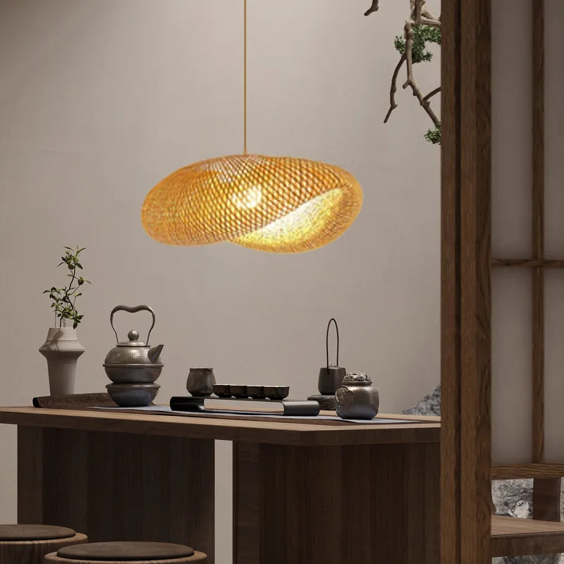 Lustre bambou fait main style japandi pour interieur zen.