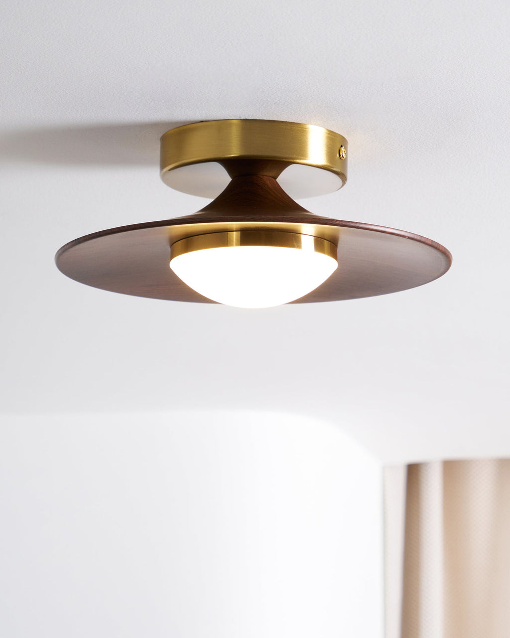Plafonnier LED Bois & Or – Design Japonais Compact, Olav