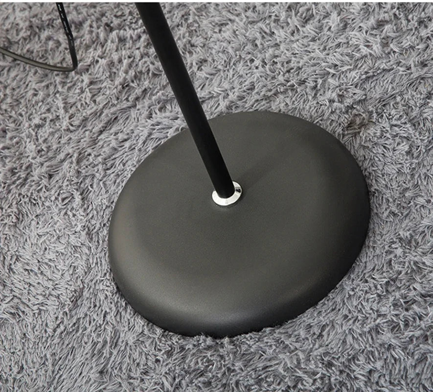 Lampadaire LED Minimaliste Métal