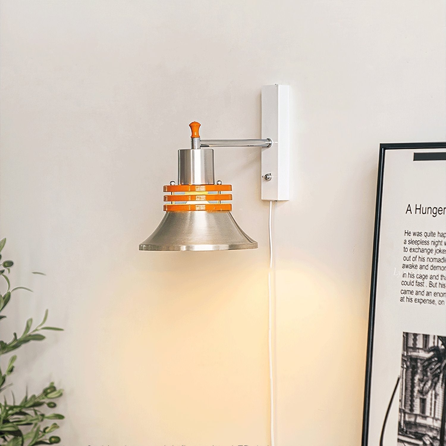 Applique Murale Minimaliste Chrome & Orange Mid-Century
