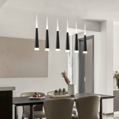 Suspension moderne conique pour ambiance chaleureuse.