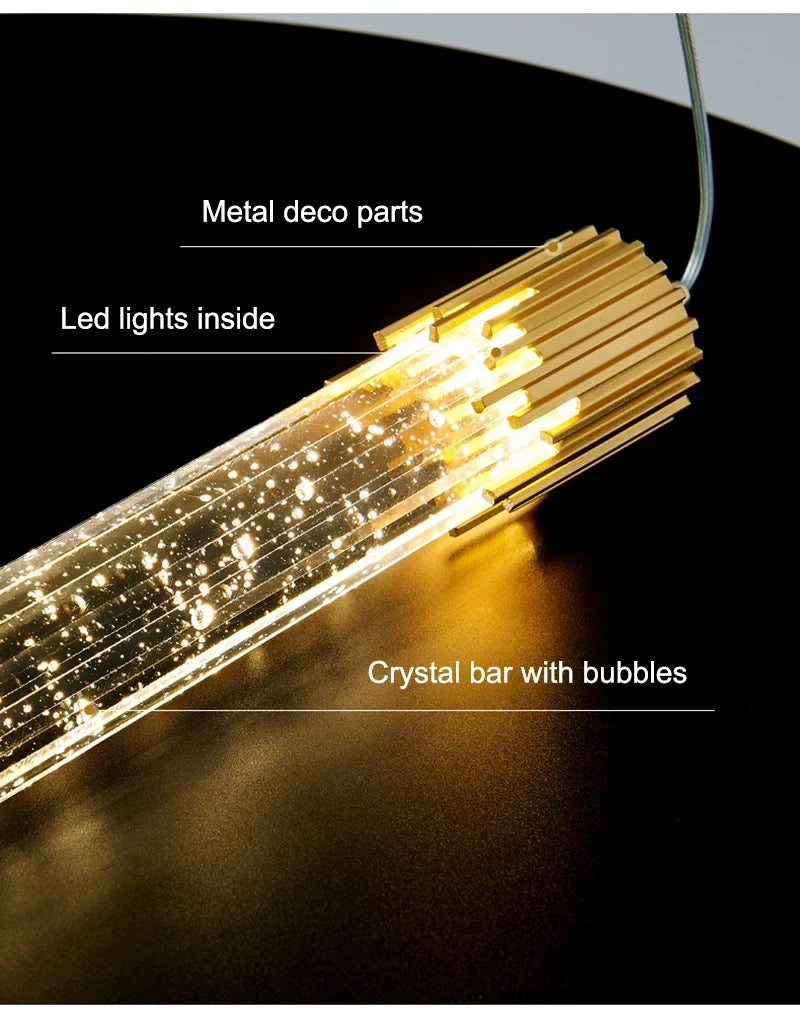 Suspension nordique en cristal produisant une lumière chaude et douce.