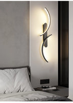 Applique murale moderne utilisée en éclairage de chambre.