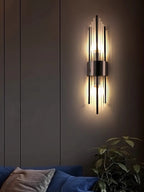 Effet lumineux doux diffusé par une applique LED en cristal.
