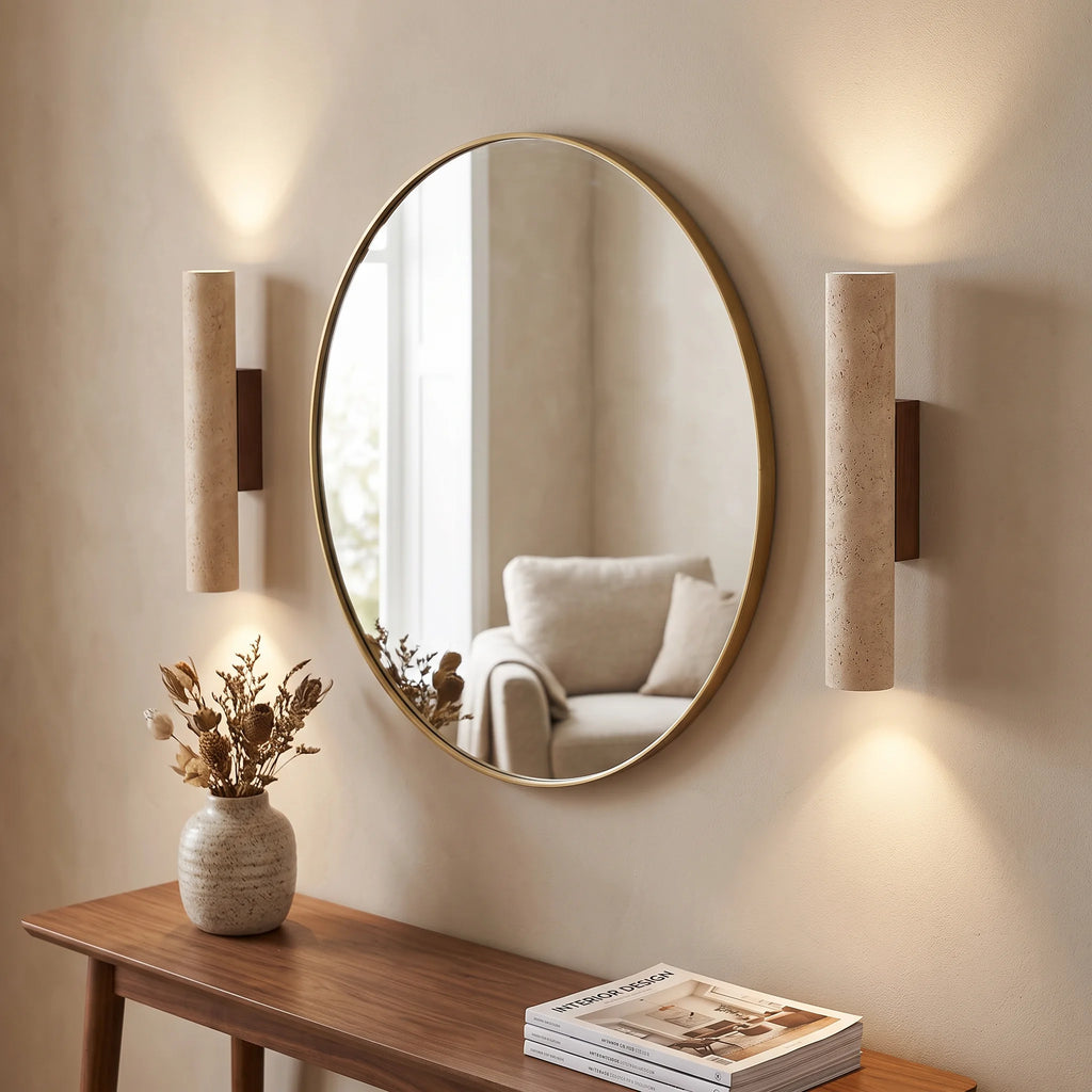 Paire d'appliques Tessila encadrant un miroir