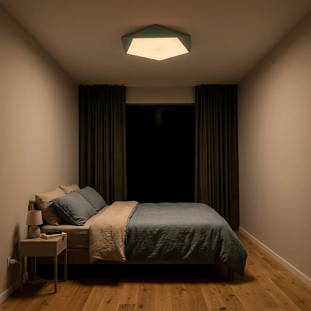 Plafonnier Géokolor dans une chambre soirée, Vert