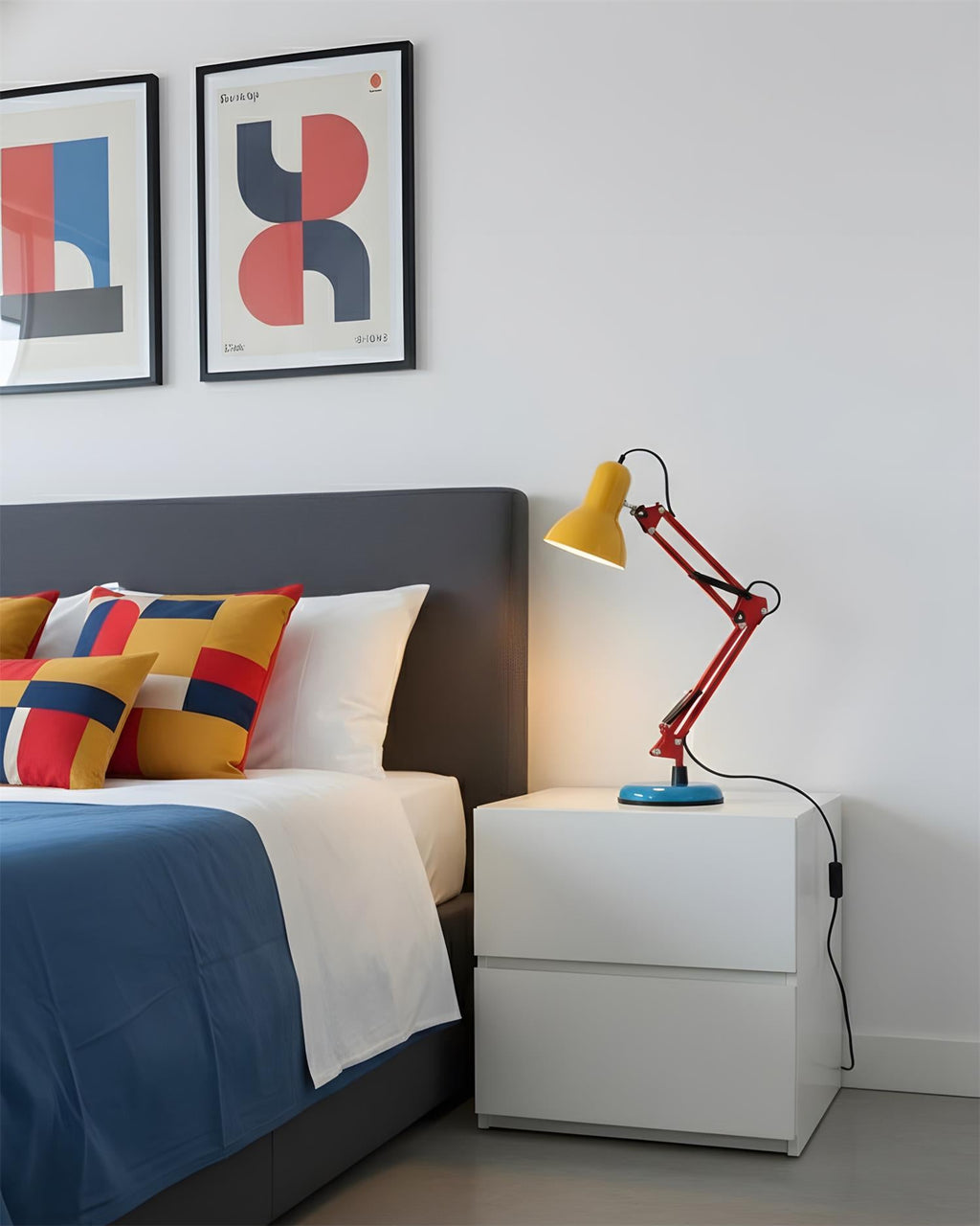 Lampe de Table Flexo Memphis, vue d'ambiance chevet
