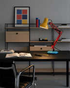 Lampe de Table Flexo Memphis, échelle par rapport au bureau