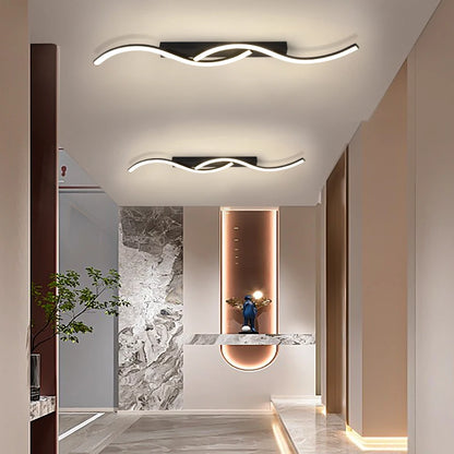 Vue inférieure du plafonnier LED ondulé moderne.