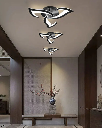 Plafonnier Lotus noir au design contemporain inspiré d’une fleur.