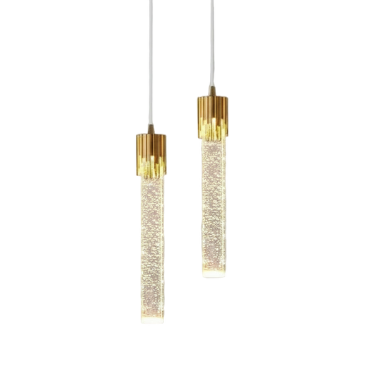 Suspension LED dorée avec tube en cristal et micro-bulles scintillantes.