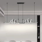 Suspension LED ondulée avec hauteur réglable en cordon.